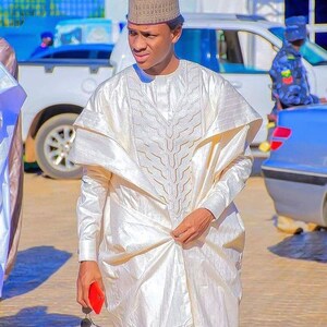 Ensemble 3 pièces Bazin Riche, Supreme Getzner, super magnum, vêtements brodés pour hommes africains, mariage africain, brocart Bazin, costume africain