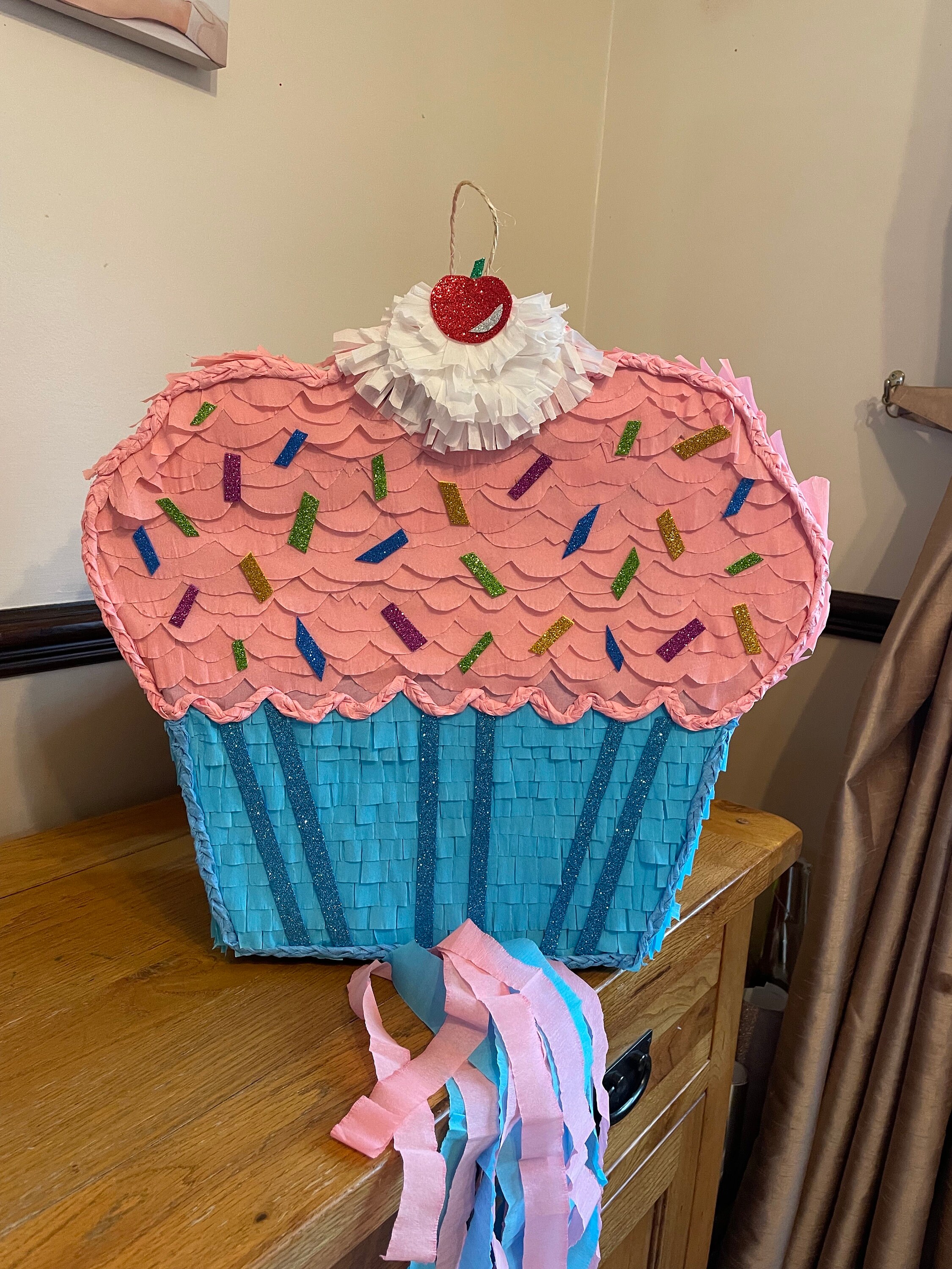 Cupcake Pinata -  UK