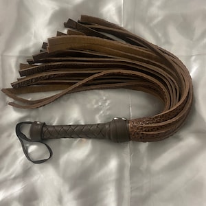 MATURE One pound Buffalo flogger