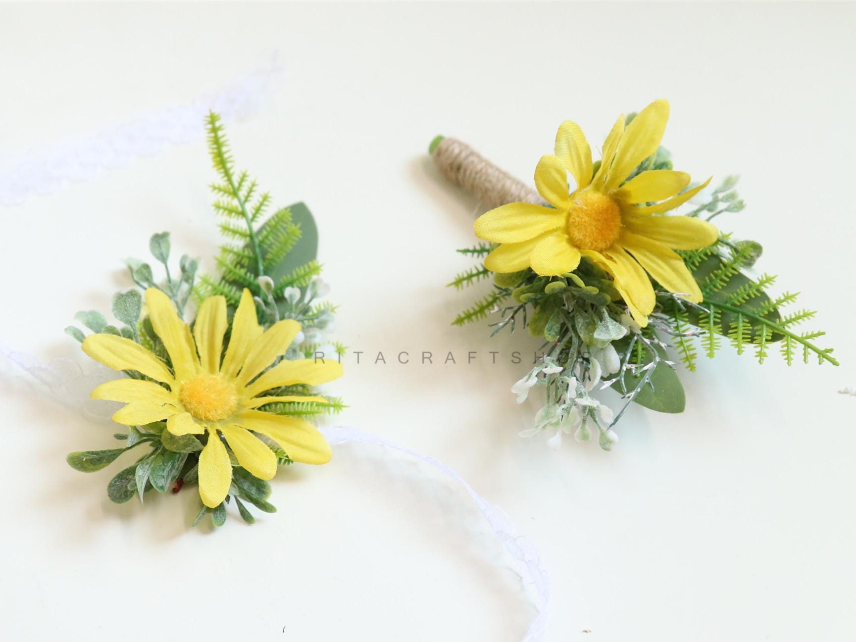 Artificial Daisy Corsage White Yellow Chrysanthemum Corsage