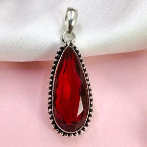 Handgefertigte Granat Teardrop Anhänger: Sterling Silber Januar Birthstone Halskette