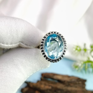 Aquamarine Ring, Silver Aquamarine Solitaire Ring, Engagement Ring, Engraved Aquamarine Birthstone Ring, 925 Sterling Silver Ring for Her