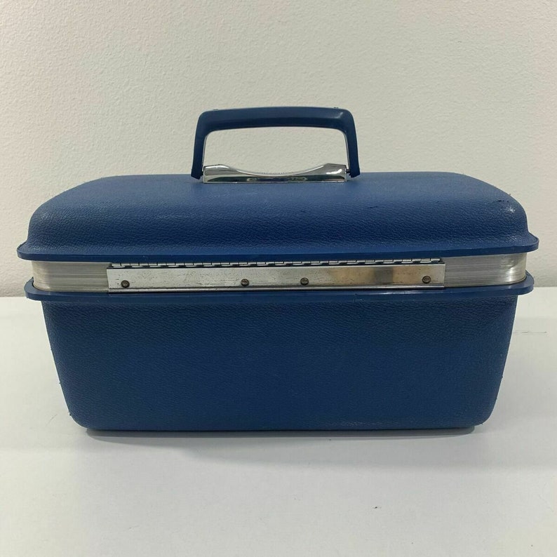 samsonite royal blue luggage