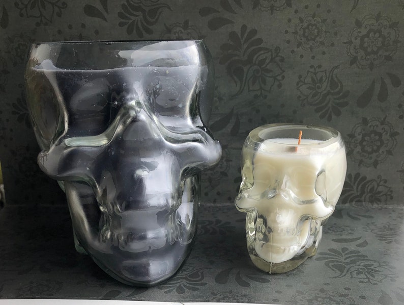 Skull Candy Dish Candle
