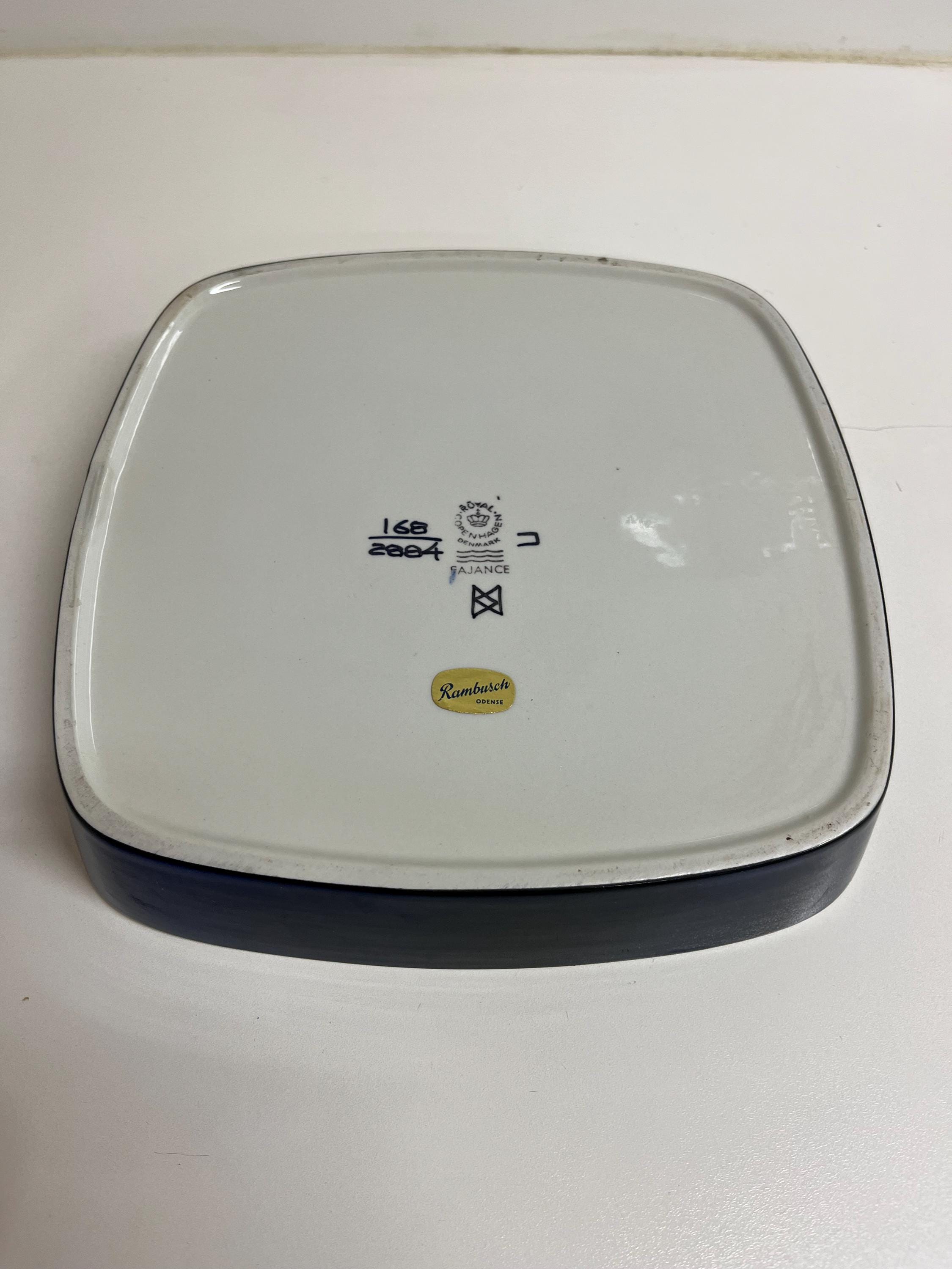 Aluminia / Royal Copenhagen - Beth Breyen - 168/2884 - Tenera Dish