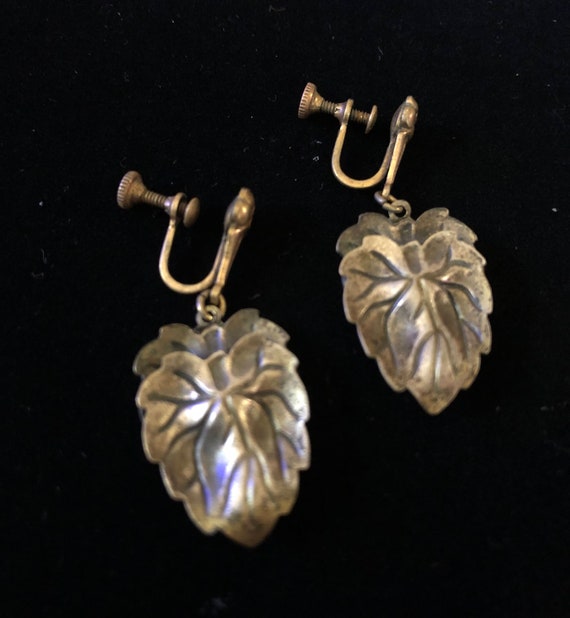 Vintage Leaf Earrings - image 2