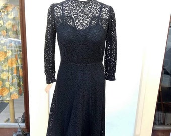 1930s lace day dress with slip with geometric design