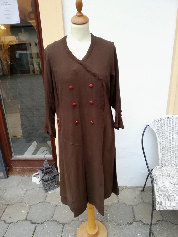 True vintage 1920s brown dress with orange glass b
