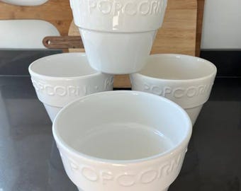 Set mit 4 kleinen / individuellen Serviergrößen Keramikkiste und Fass-Popcorn-Eimern