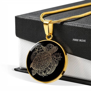 Personalized Sea Turtle Circle Necklace,  Luxury Customized Necklace, Engraved Turtle Gifts, Sea Turtle Lover Gift Present