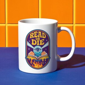 Retro Buch-Liebhaber-Kaffeetasse für Leser Geschenk, Keramik Trinkgefäß Bibliothekar Lehrer Geschenk oder Geburtstag, literarische Tasse Bookish Merch