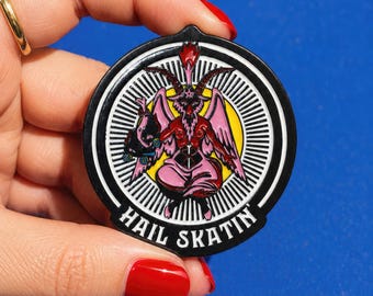 Szpilka emaliowana Hail Skatin Baphomet, vintage'owa przypinka do klapy w kształcie łyżwy