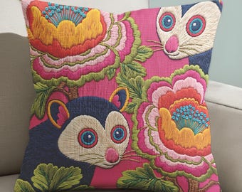 Cuscino Maximalist Possum, cuscino decorativo retrò rosa anni '70, effetto lino, decorazione che stimola la dopamina