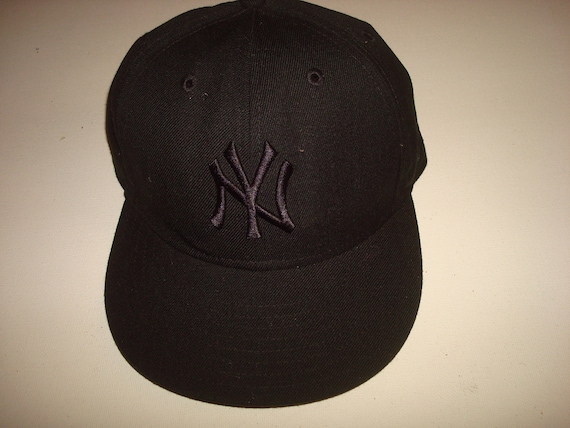 NEW YORK YANKEES new era fit vintage hat 90s hat cap Size 7 1/4