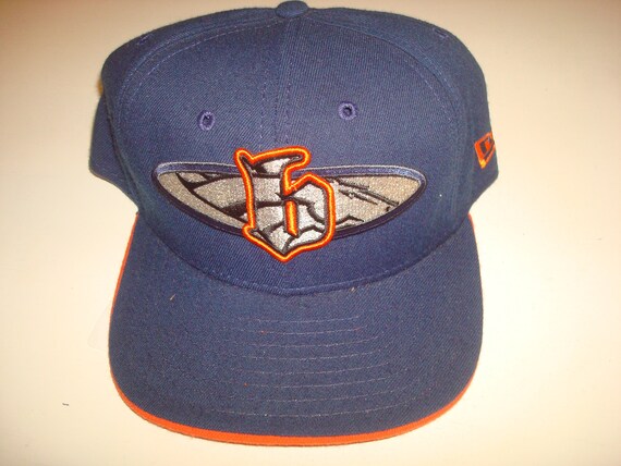 DENVER BRONCOS new era 1998 Vintage Snapback Scri… - image 1