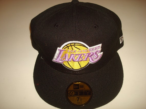 NBA Los Angeles Lakers Adidas Flex Fit Size L/XL 16x World Champions RARE  Hat