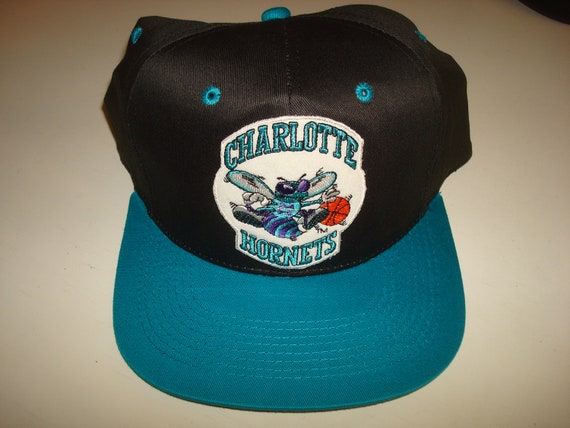CHARLOTTE HORNETS 80S Script Vintage 