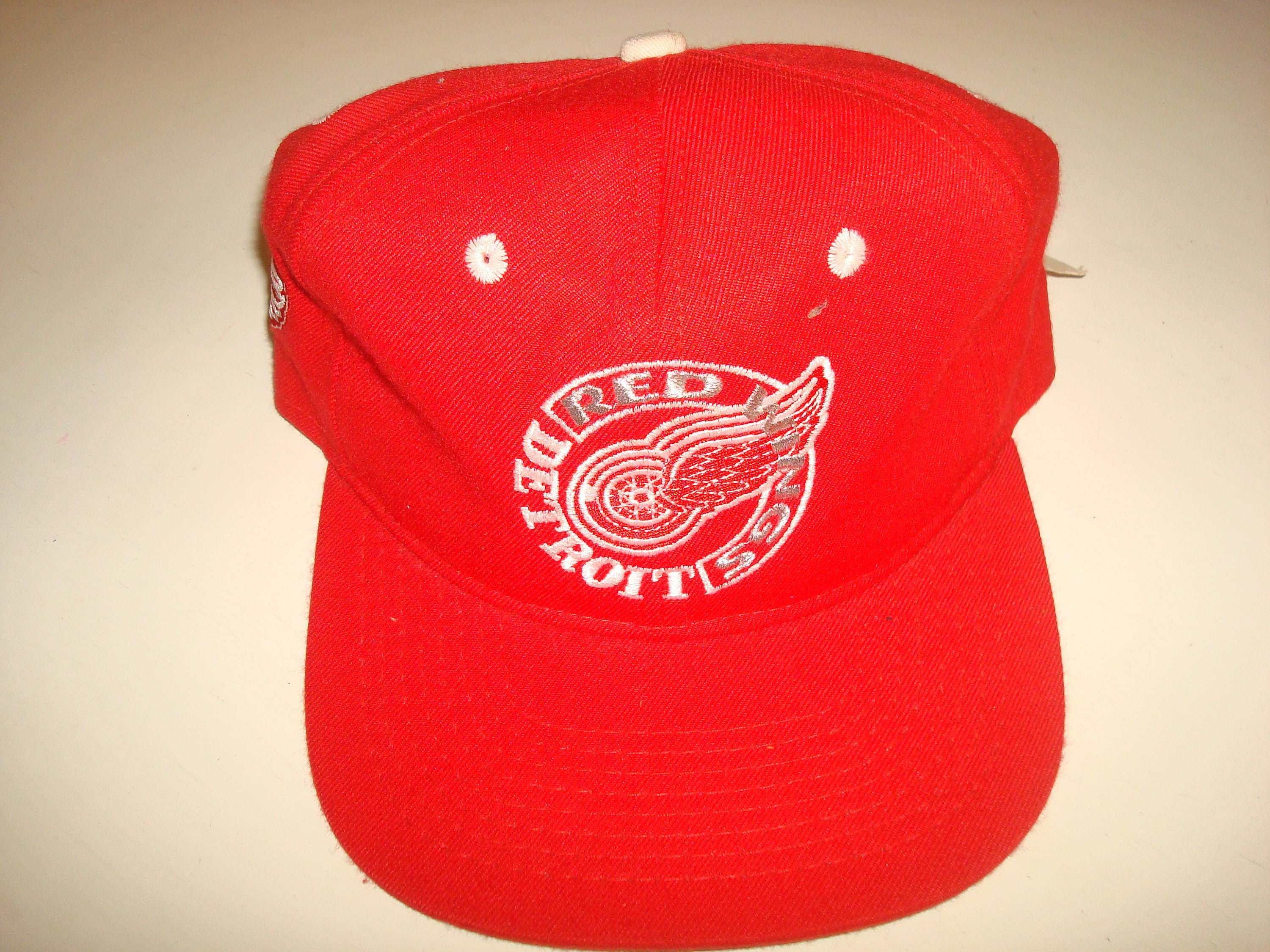 VINTAGE Detroit Red Wings Hat Cap Strap Back Starter NHL Hockey