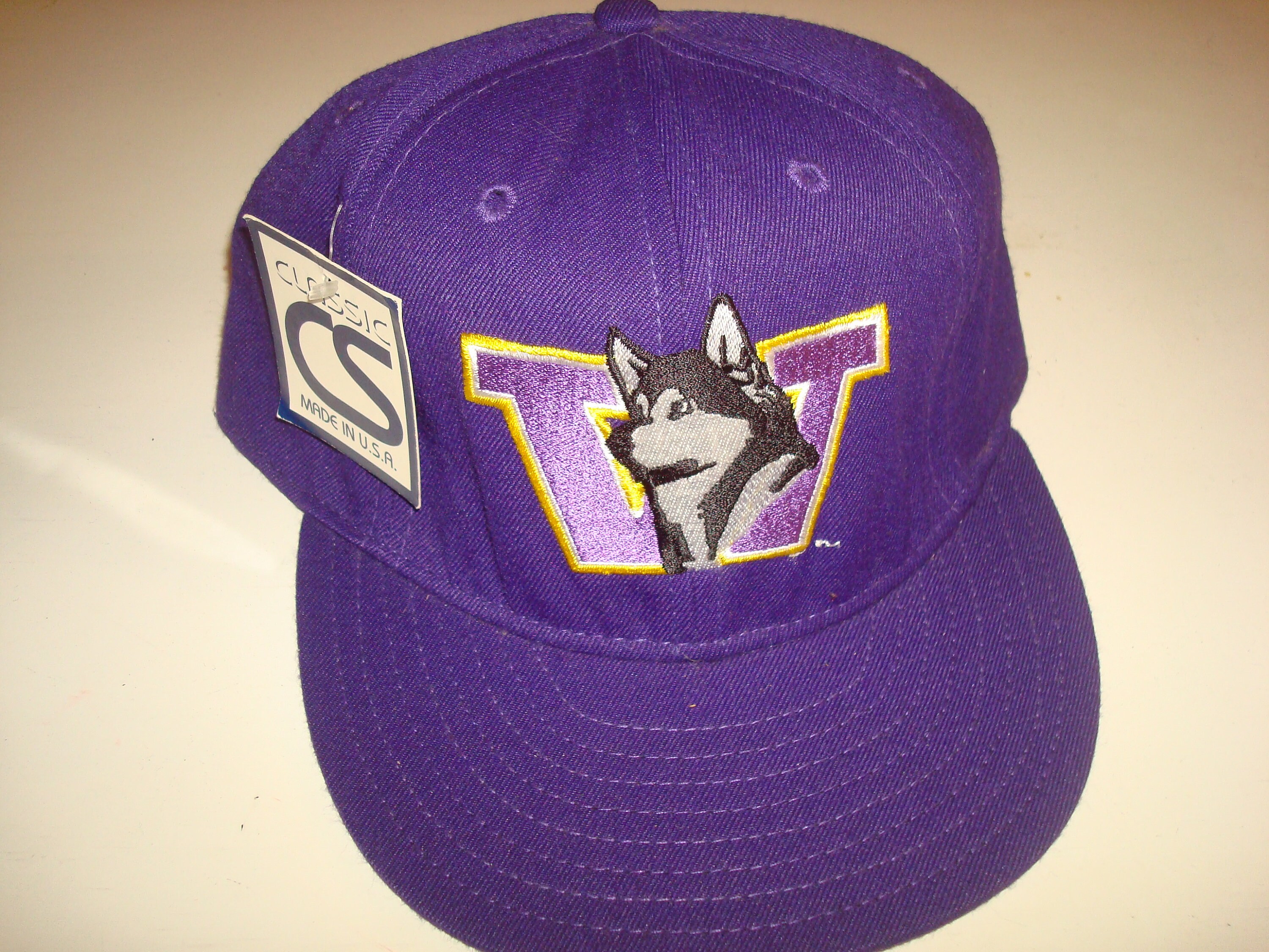 WASHINGTON HUSKIES 80S BOOKSTORE 
