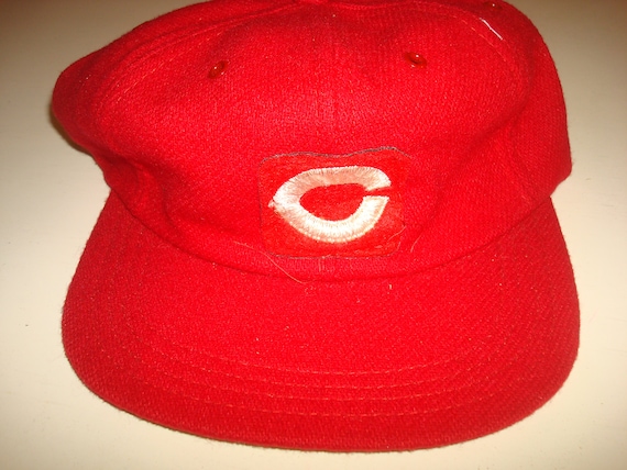 CINCINNATI REDS Fitted Vintage Hat 70s Hat Cap Size MEDIUM 