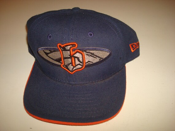 DENVER BRONCOS new era 1998 Vintage Snapback Scri… - image 1