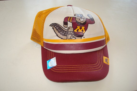 MINNESOTA GOPHERS Script Vintage 