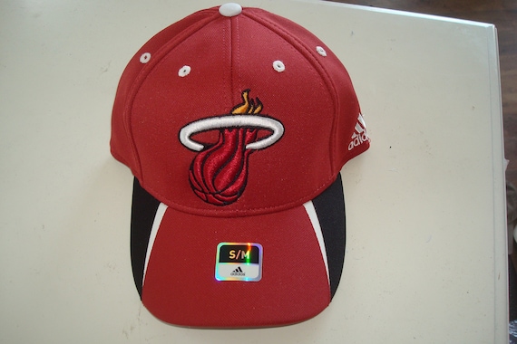 MIAMI HEAT Adidas Draft Fitted Vintage 