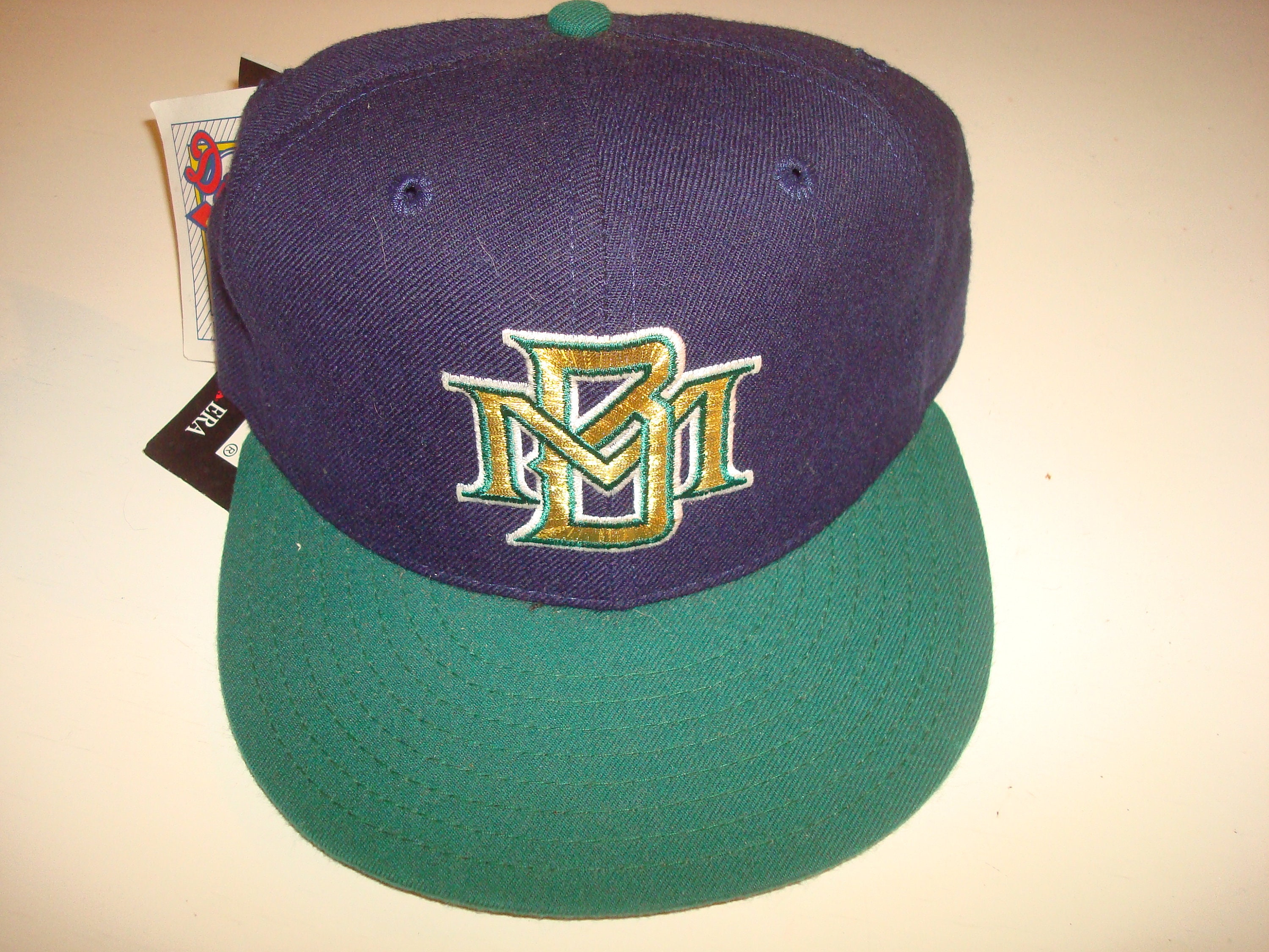 Vintage Milwaukee Brewers New Era Baseball Hat