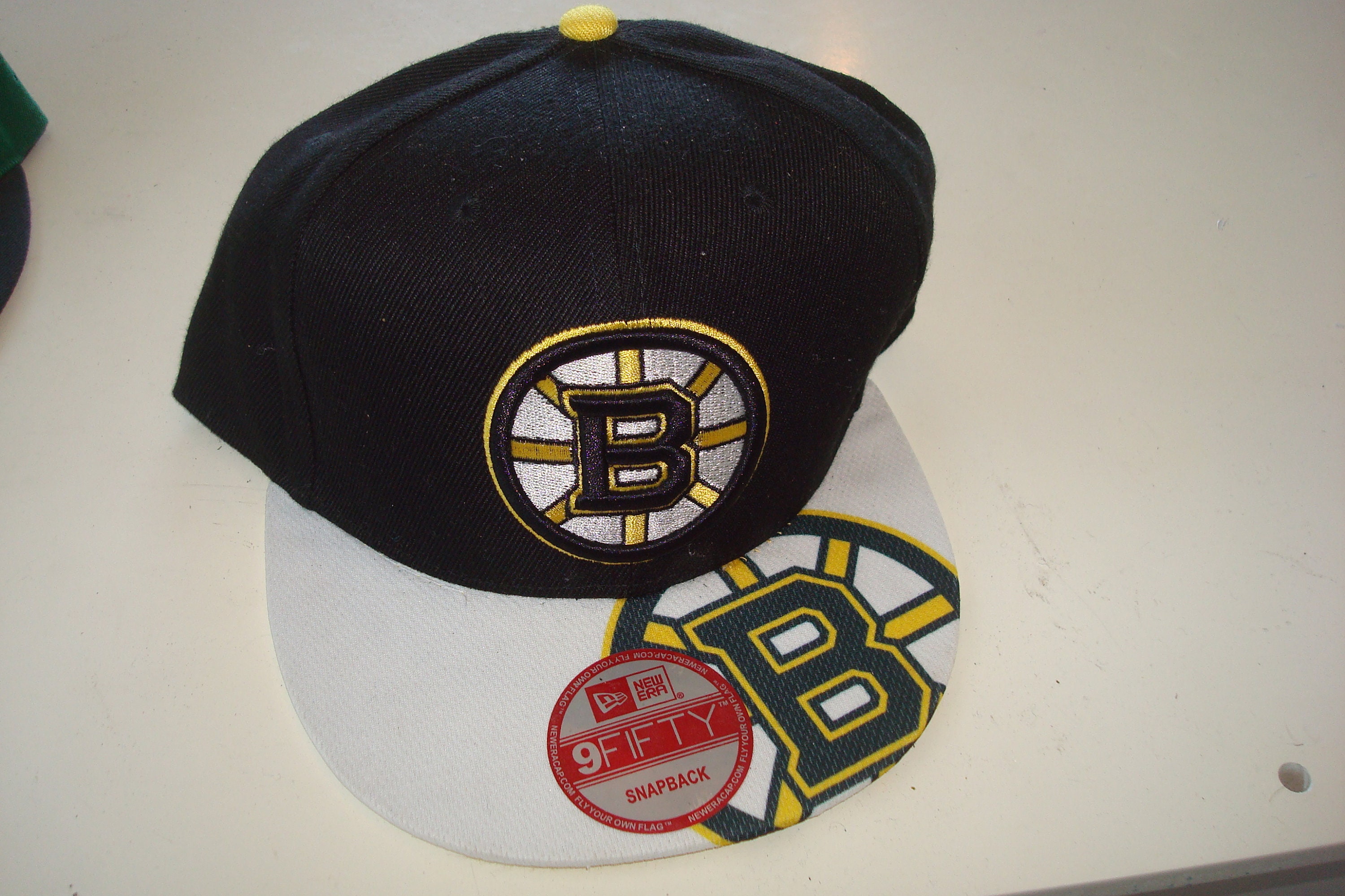 Boston Bruins Hat Cap Snapback Vintage NHL Hockey CCM Retro Black Original  Six