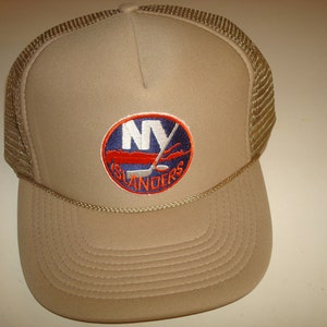 New York Islanders Vintage 90s Sharktooth Snapback Fisherman Logo Cap by  Logo 7