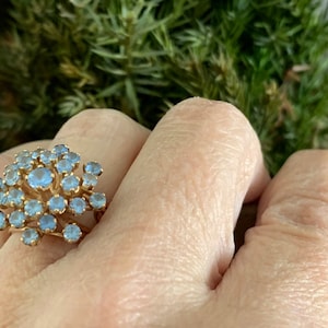 Vintage Aquamarine Cluster Ring: 18Kt Gold Retro Style