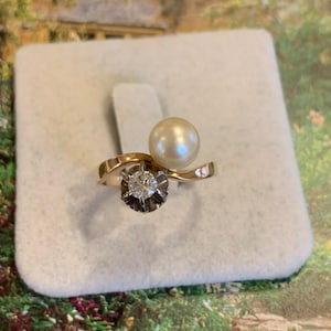 Antique Pearl and diamond Gold Ring image 1