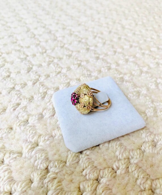 18K Yellow Gold Ruby Ring: Rosè Gold Detail, Size… - image 10