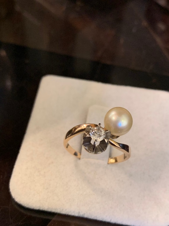 Antique Pearl and diamond Gold Ring - image 9