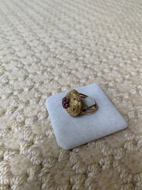 18K Yellow Gold Ruby Ring: Rosè Gold Detail, Size… - image 5