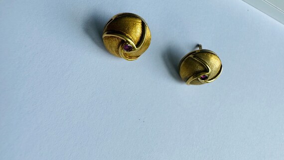 Vintage 18K Yellow Gold Ruby Earrings - image 2