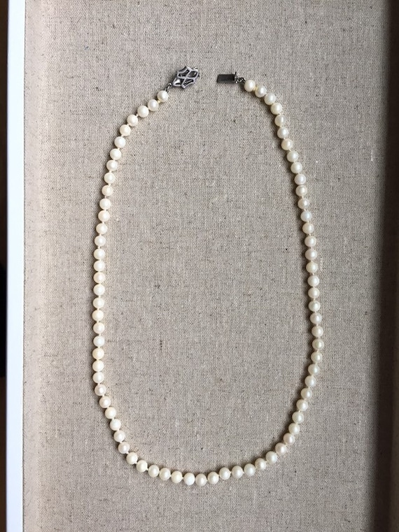 Vintage Pearl Necklace - image 3