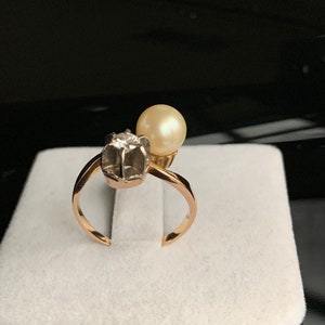 Antique Pearl and diamond Gold Ring image 3