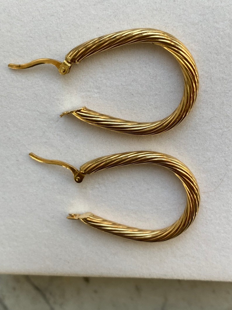 Vintage gold Earrings