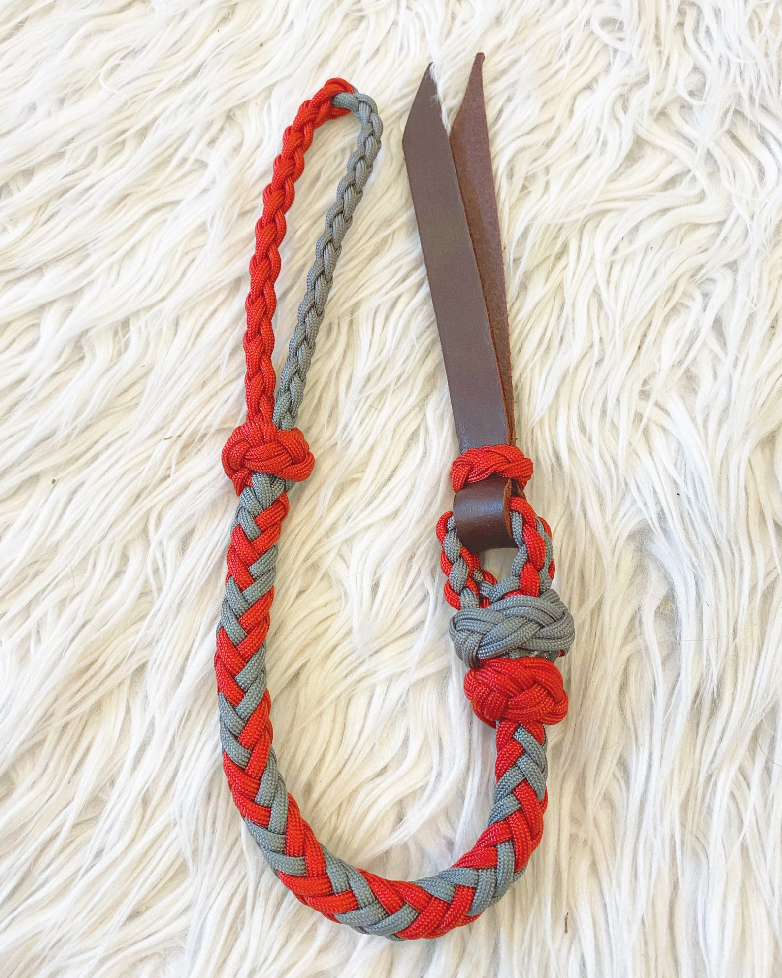 Paracord quirt whip with leather popper Etsy