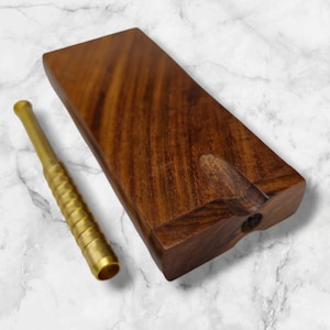 Pudełko na papierosy Sisso One Hitter Dugout Stash Box, żebrowany mosiężny kij lub fajka do palenia do wyboru +4 małe mosiężne sitka do fajek - SZYBKA WYSYŁKA!
