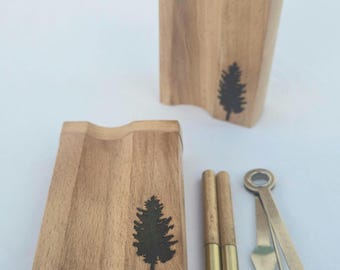 BIC Beech Tree Dugout Set w/ Lighter and 2 One Hitter Bats of your Choice, Spring-Loaded Bic Lighter Included, 8 Pipe Screens, Cleaning Tool