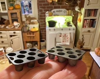 Dollhouse Miniature Muffin/Cupcake Pan, Scale 1:12