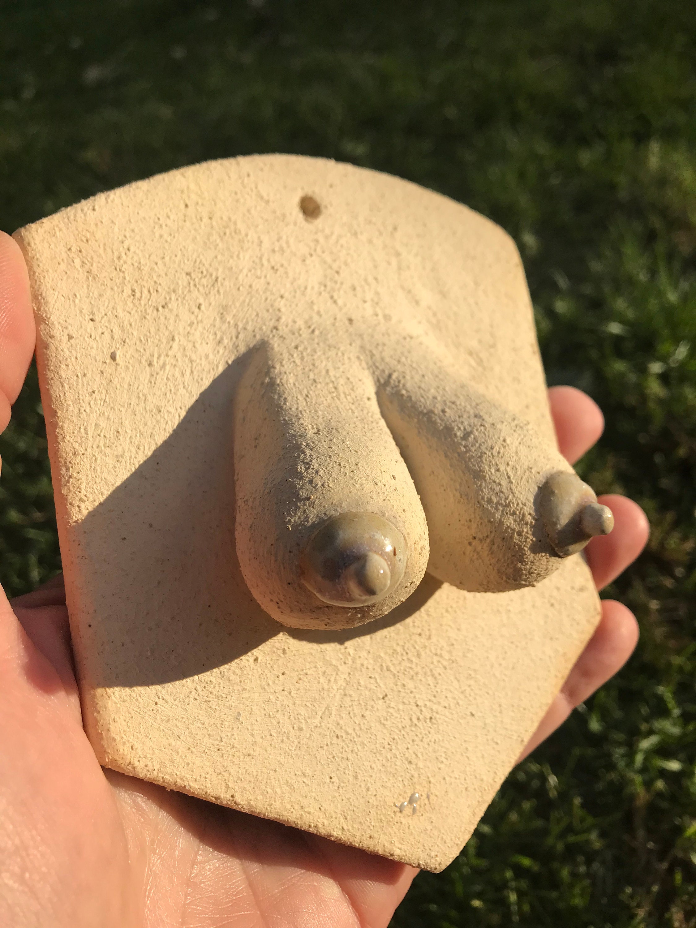 Trophée Seins - Céramique