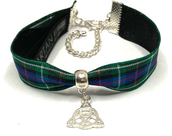 Mackenzie bracelet Scottish tartan Celtic knot/thistle/heart/Scottie dog/bagpipes on a branded card