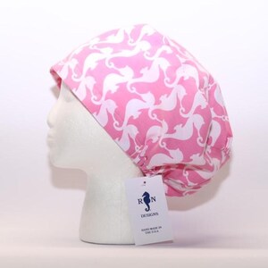 Dam Euro Scrub Cap, SEAHORSE DANCE-tryck med snörlås