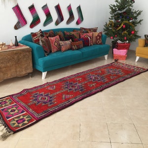 Red herki kilim rug, 2.9 x 10.7 ft. , turkish rug runner ,vintage area rug , herki runner,stairway rug , entryway rug , knotted rug, RK 6089