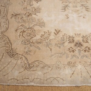 Alfombra neutra, alfombra en tonos tierra, alfombra hecha a mano, alfombra para sala de estar, alfombra anudada a mano, alfombra antigua, alfombra de lana, alfombra para dormitorio, 6.4 x 9.9 pies, RK 12401 imagen 10