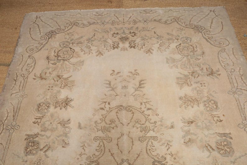 Alfombra neutra, alfombra en tonos tierra, alfombra hecha a mano, alfombra para sala de estar, alfombra anudada a mano, alfombra antigua, alfombra de lana, alfombra para dormitorio, 6.4 x 9.9 pies, RK 12401 imagen 5