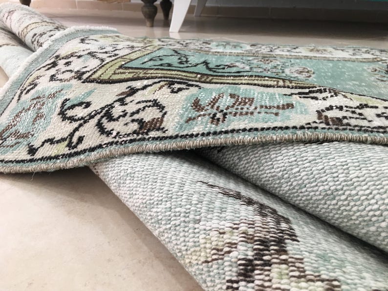 Light teal rug, Traditional rug, Turkish wool rug, Primitive rug, Rug for living room, Vintage rug, Gothic rug, 5.7 x 9.6 ft, RK 5924